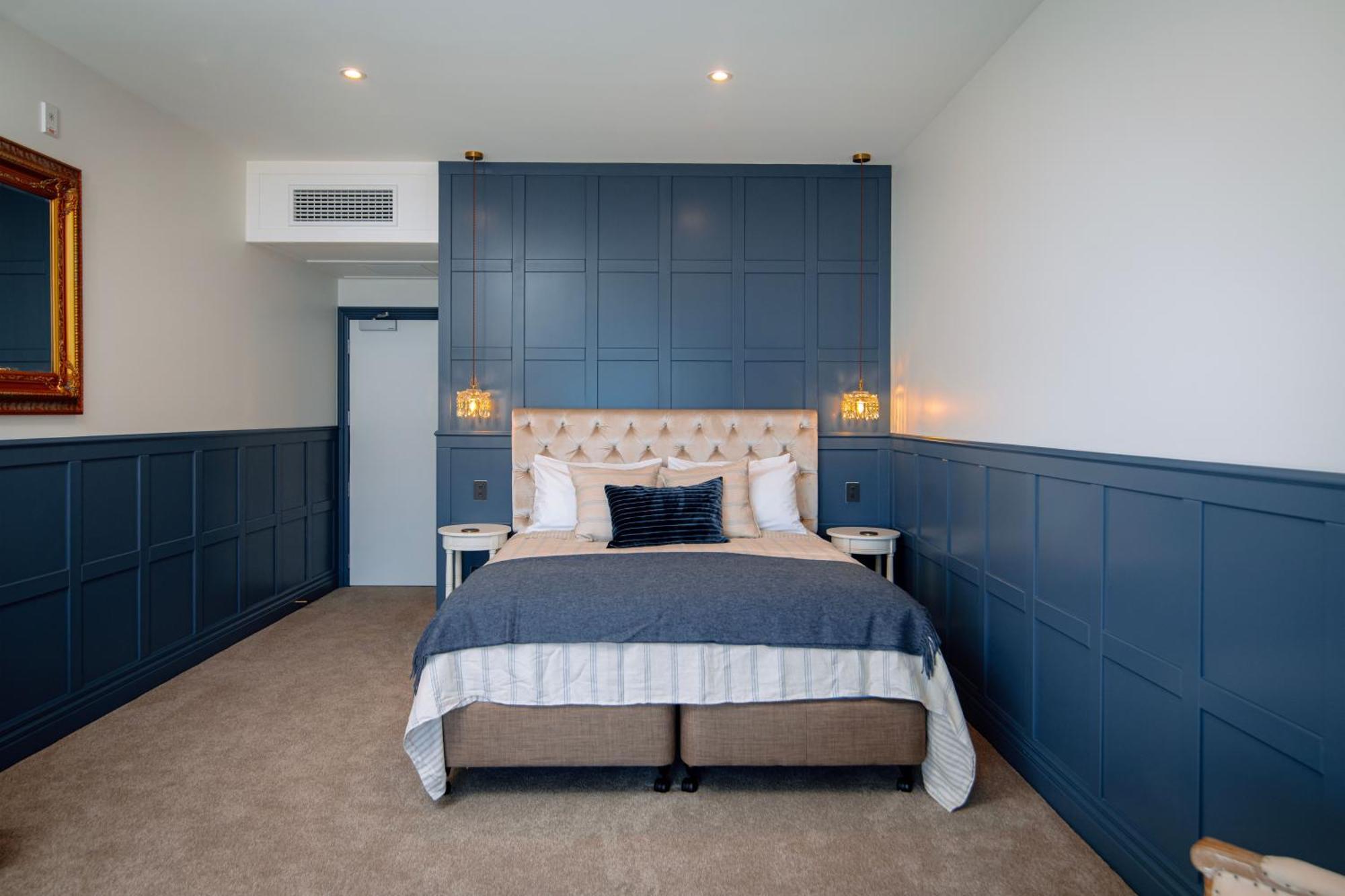 The Pier Hotel Kaikoura Exterior photo